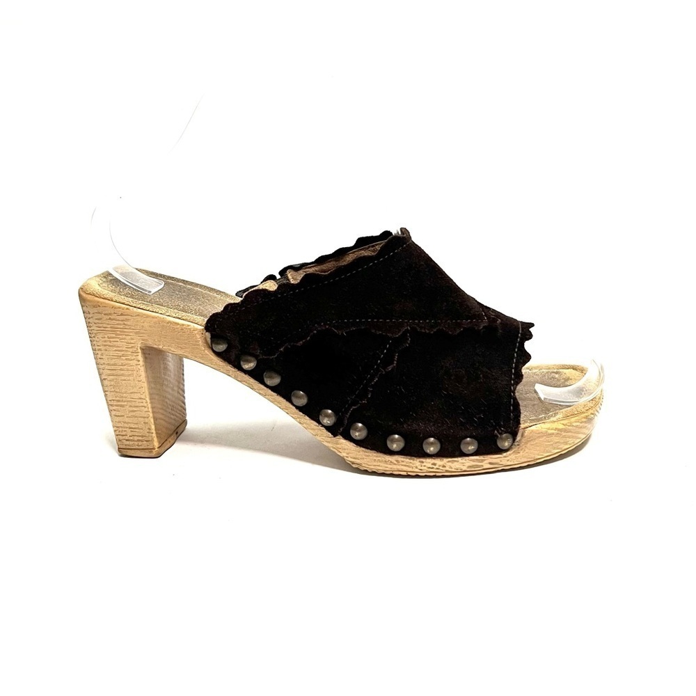 Vintage 1970s chocolate brown suede faux wooden heeled sandals